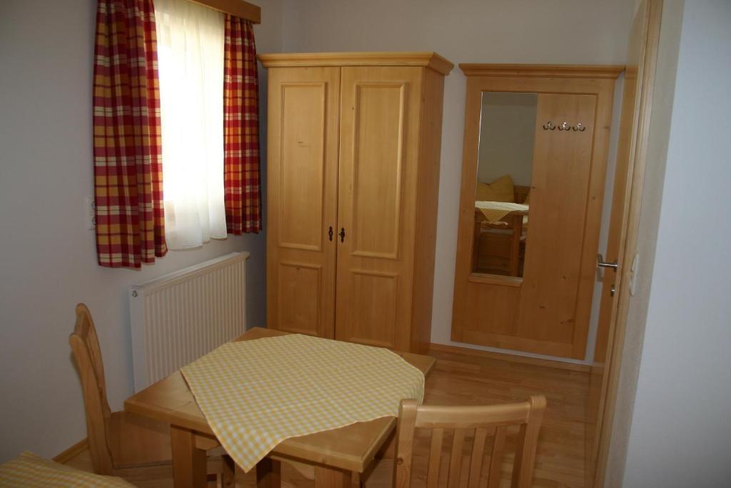 Stallerhof Huttschlag Room photo